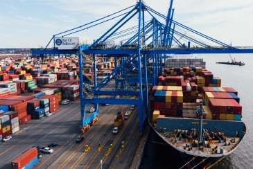Port Planning and Management Simulation